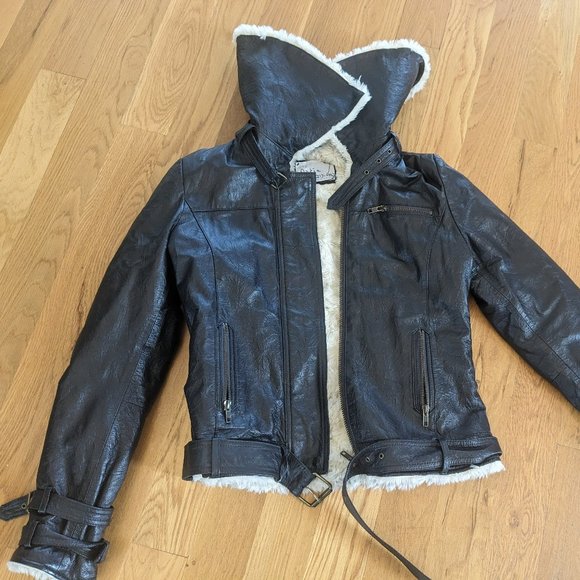 ❤️‍🔥FANTASTIC Vintage  Leather & Fur Lined Hooded Bomber Jacket - Picture 1 of 6